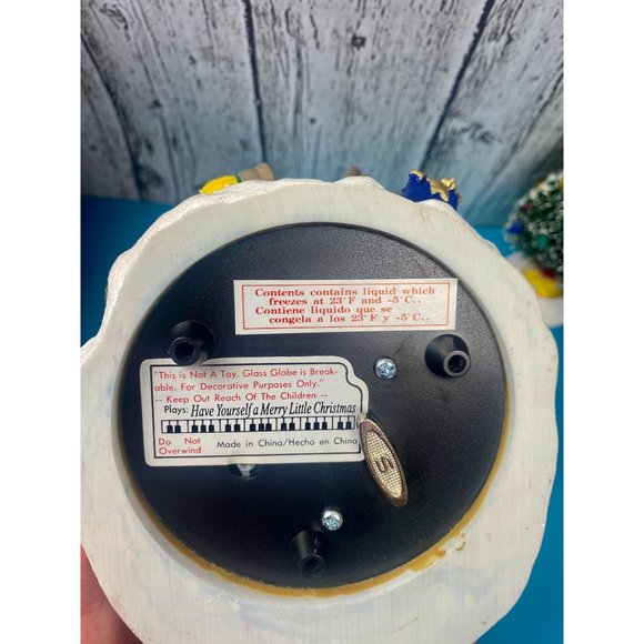 Home for the Holidays, Santas's Workshop Collection Style #74011, snowball Music - Picture 8 of 16